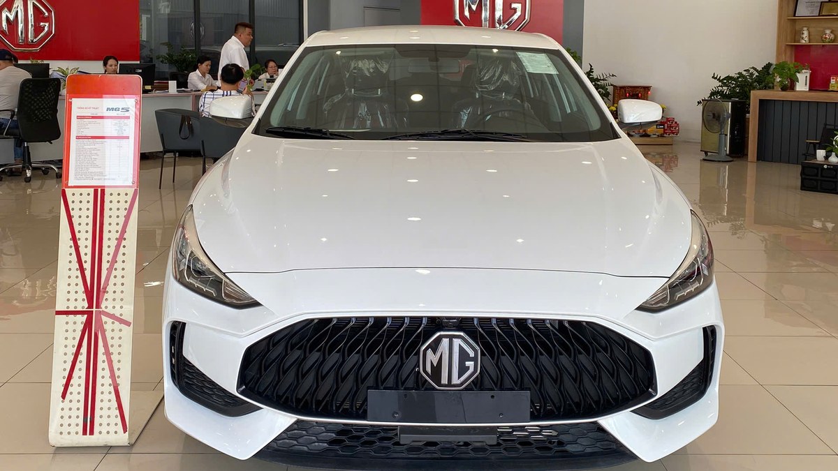 MG MG5 tại MG Vinh